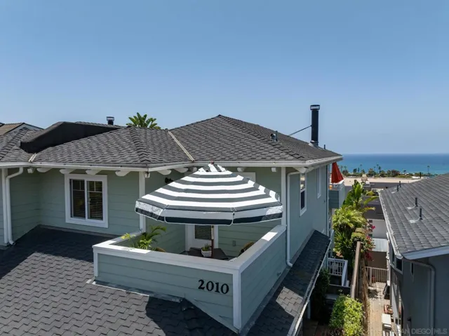 2010 Cambridge Avenue, Cardiff By The Sea, California 92007