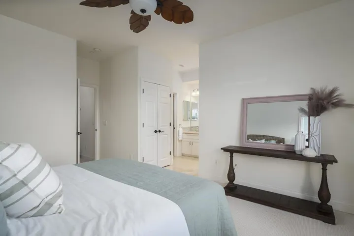 2010 Cambridge Avenue, Cardiff By The Sea, California 92007