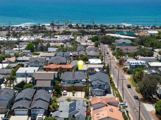 2010 Cambridge Avenue, Cardiff By The Sea, California 92007