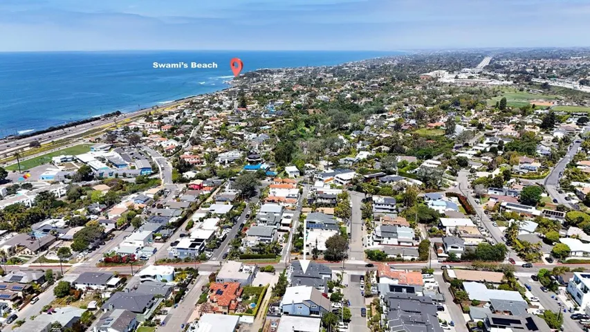 2010 Cambridge Avenue, Cardiff By The Sea, California 92007