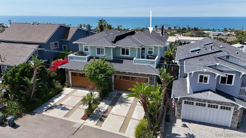 2010 Cambridge Avenue, Cardiff By The Sea, California 92007