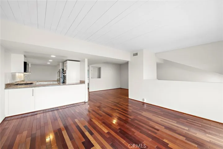 21781 Ocean Vista Drive 6, Laguna Beach, California 92651