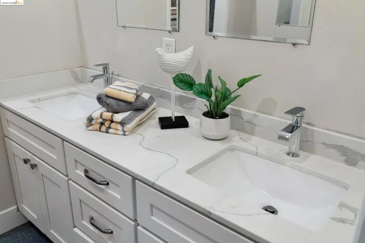 3007 Revere Ave, Oakland, California 94605