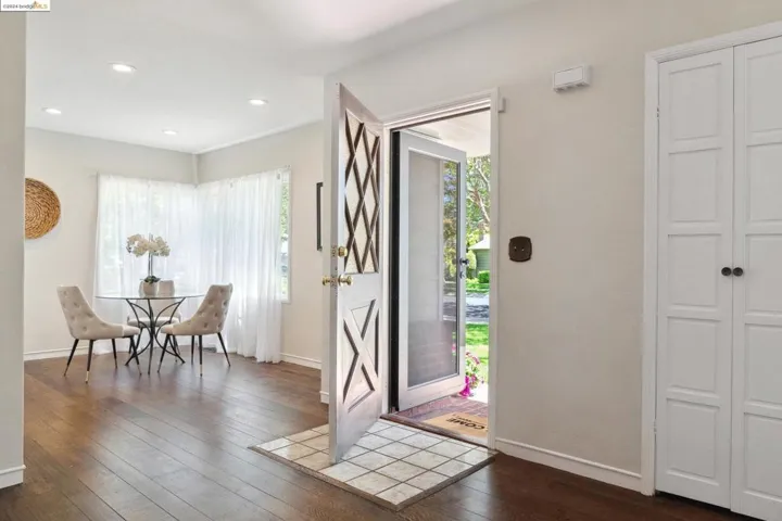 3007 Revere Ave, Oakland, California 94605