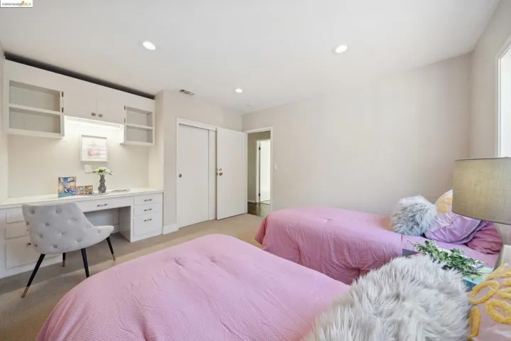 3007 Revere Ave, Oakland, California 94605