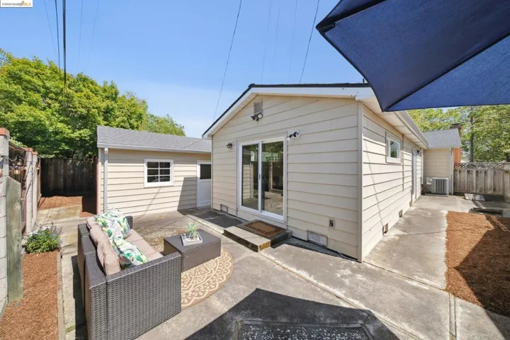 3007 Revere Ave, Oakland, California 94605