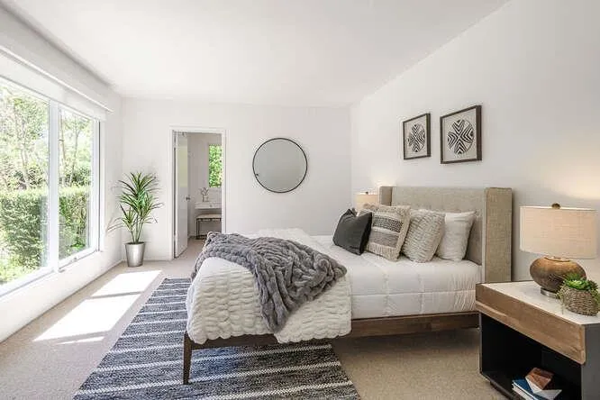 745 Bromfield Road, Hillsborough, California 94010