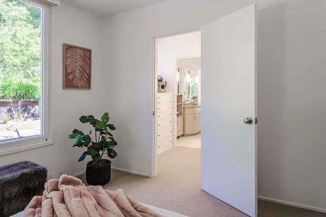 745 Bromfield Road, Hillsborough, California 94010