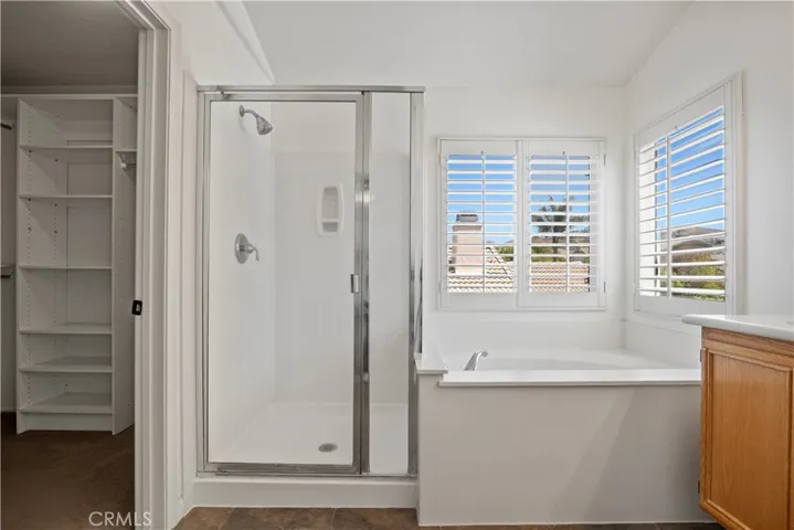 28304 Houston Court, Saugus, California 91350