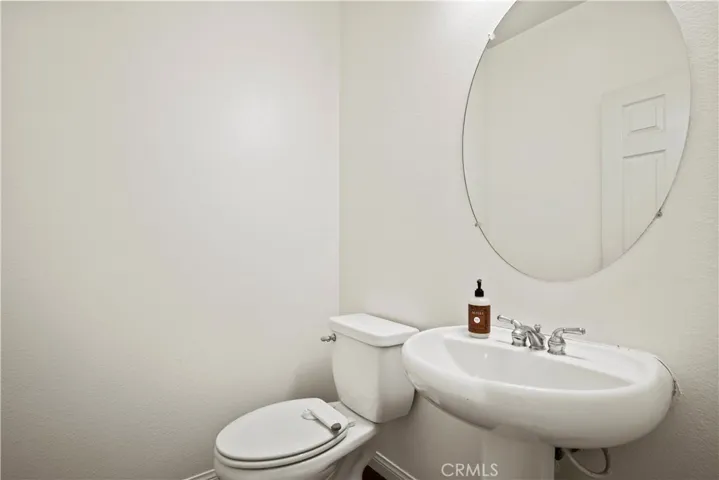28304 Houston Court, Saugus, California 91350