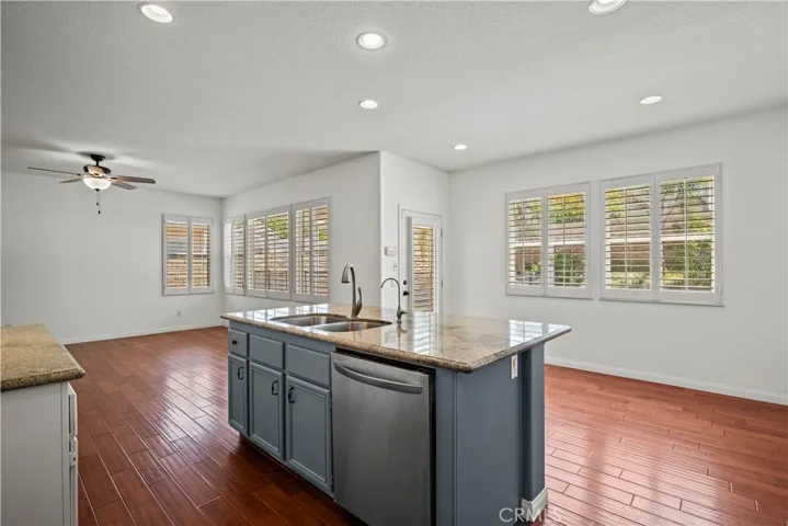 28304 Houston Court, Saugus, California 91350