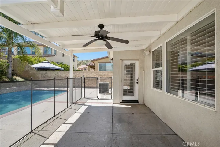 28304 Houston Court, Saugus, California 91350