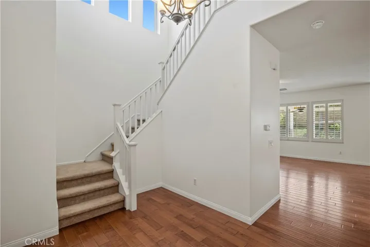 28304 Houston Court, Saugus, California 91350