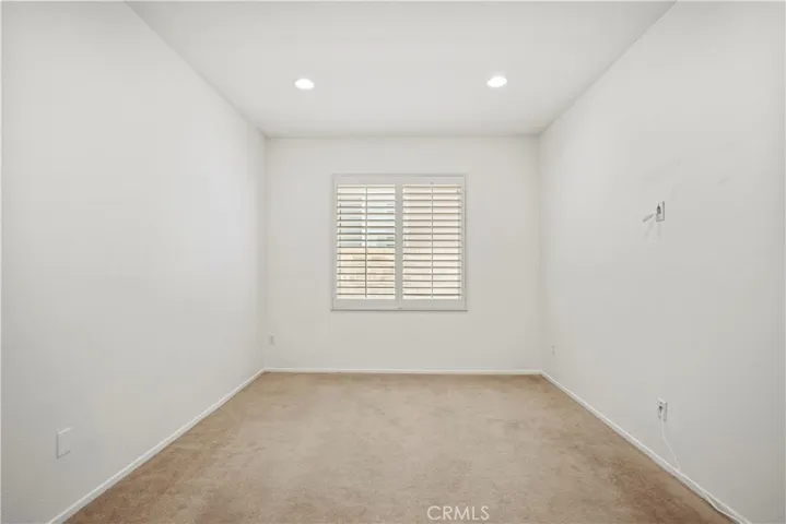 28304 Houston Court, Saugus, California 91350
