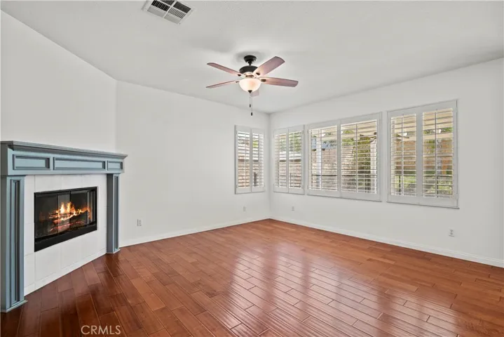 28304 Houston Court, Saugus, California 91350