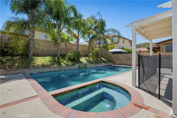 28304 Houston Court, Saugus, California 91350