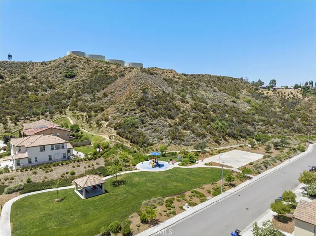 28304 Houston Court, Saugus, California 91350