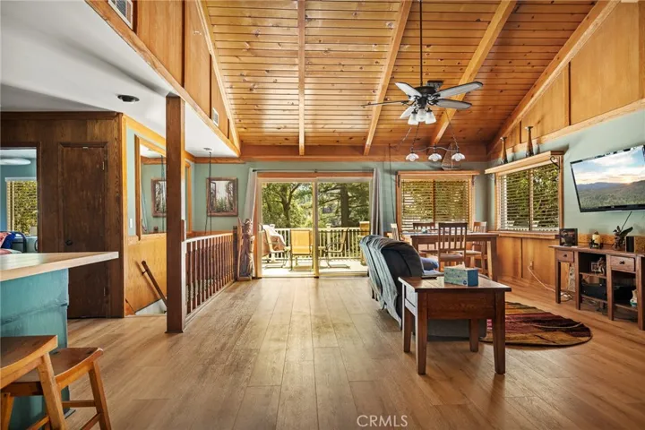 199 Zermat Drive, Crestline, California 92325