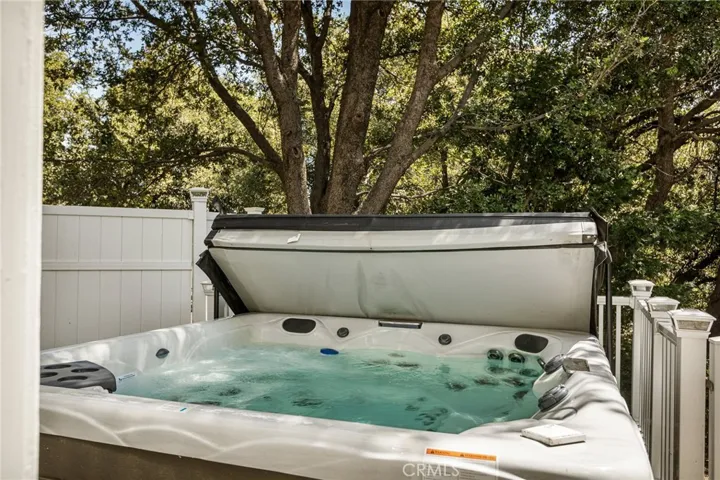 199 Zermat Drive, Crestline, California 92325