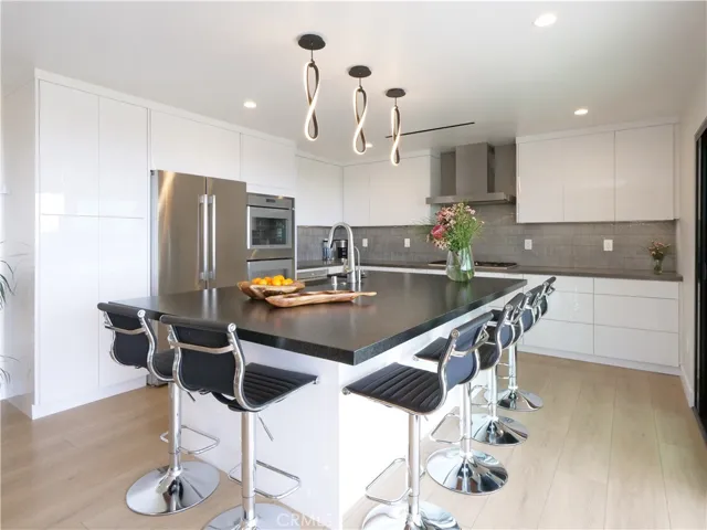 6820 Verde Ridge Road, Rancho Palos Verdes, California 90275