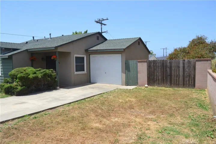 Side Gate RV Access