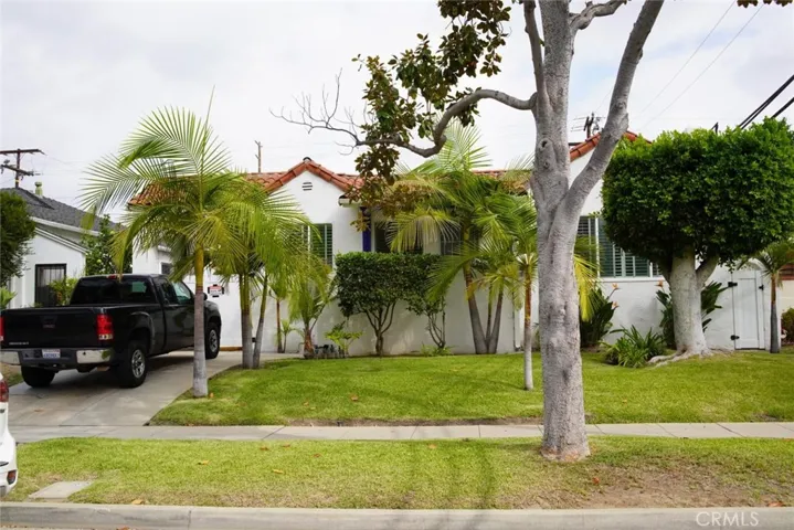 1704 La Golondrina Avenue, Alhambra, California 91803