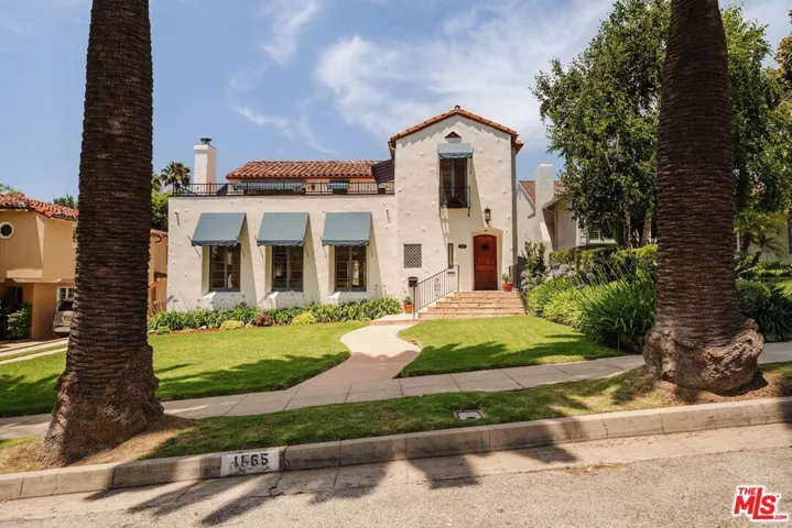 1565 N Columbus Avenue, Glendale, California 91202