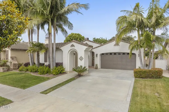 1-web-or-mls-Upmarketmedia_2065Lon-3