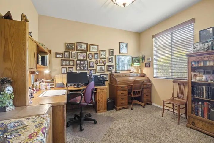 38-web-or-mls-Upmarketmedia_2065Lon-168