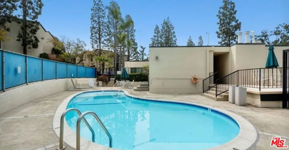 Kids pool