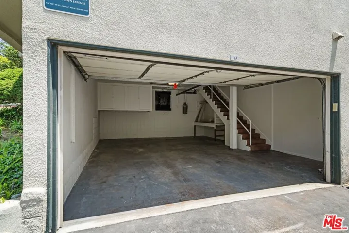 Private garage