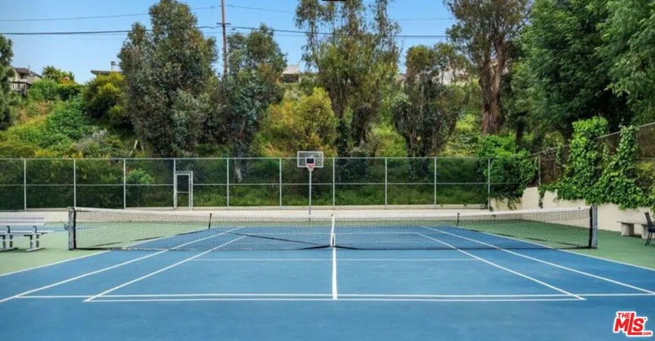 Tennis court