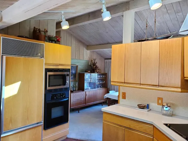 5 Story Road, Carmel Valley, California 93924