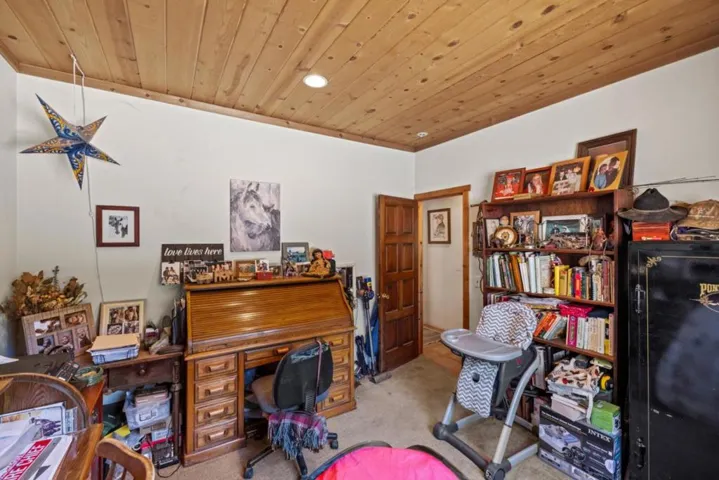 20215 Cachagua Road, Carmel Valley, California 93924