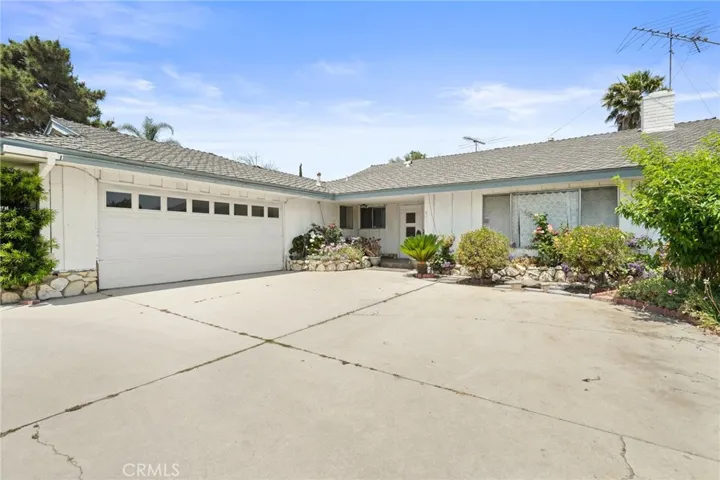 Home offers 4 bedrooms 3 bathrooms with 2,468 square feet & 9,755 lot