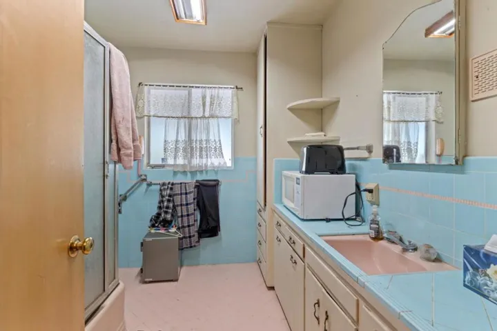 15240 Rosemar Avenue, San Jose, California 95127