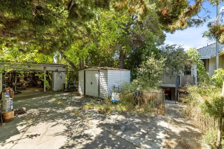 15240 Rosemar Avenue, San Jose, California 95127