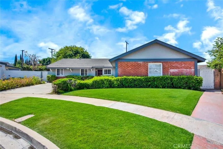 200 N Plantation Place, Anaheim, California 92806