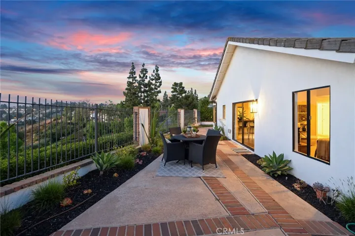 750 S Thrasher Way, Anaheim Hills, California 92807