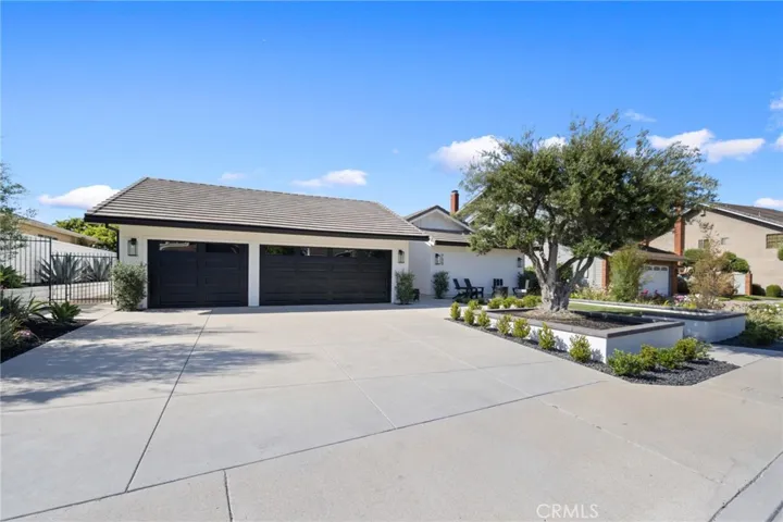 750 S Thrasher Way, Anaheim Hills, California 92807