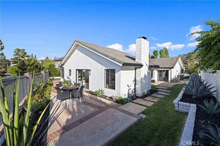 750 S Thrasher Way, Anaheim Hills, California 92807