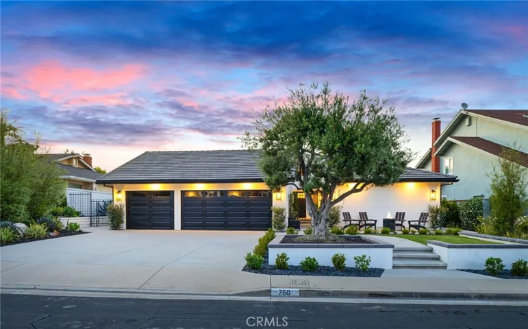 750 S Thrasher Way, Anaheim Hills, California 92807