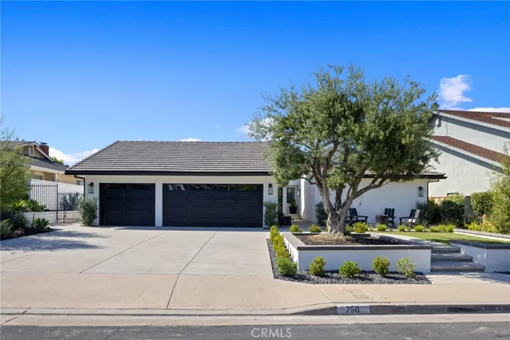 750 S Thrasher Way, Anaheim Hills, California 92807