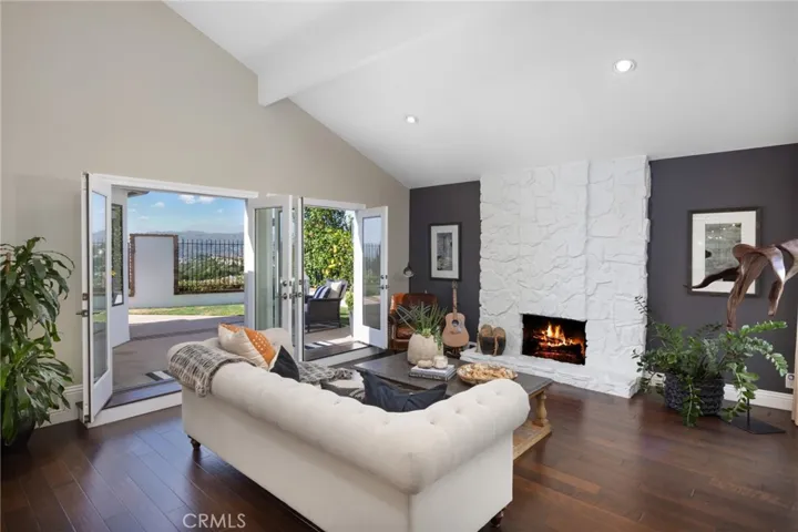 750 S Thrasher Way, Anaheim Hills, California 92807
