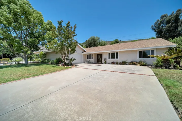 3976 Verde Vista Drive, Thousand Oaks, California 91360