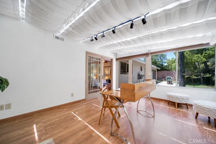 3976 Verde Vista Drive, Thousand Oaks, California 91360