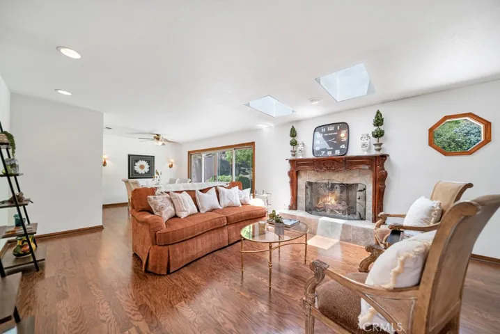 3976 Verde Vista Drive, Thousand Oaks, California 91360