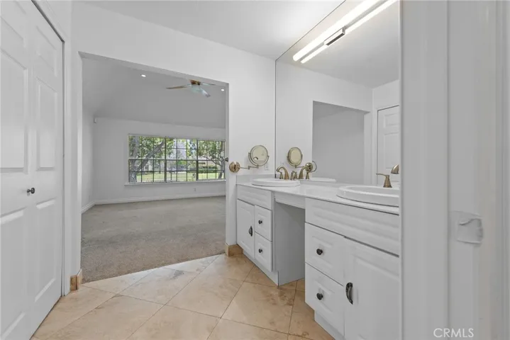 25 W Yale 2, Irvine, California 92604