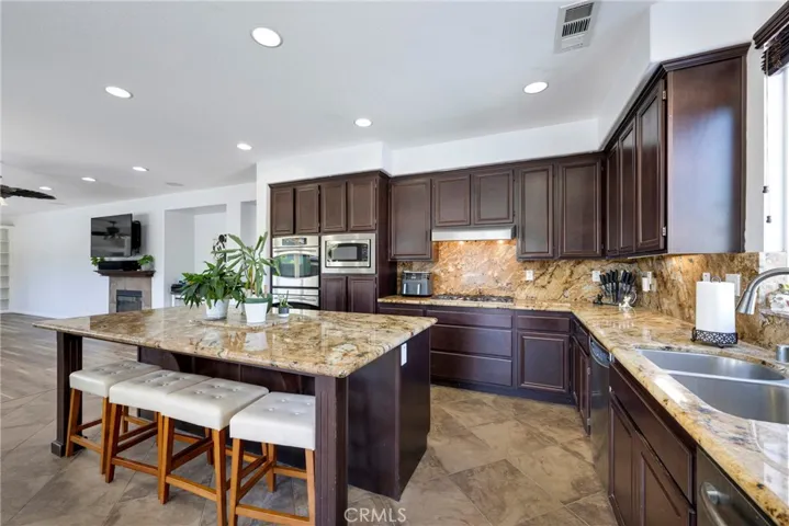 29305 Falling Water Drive, Menifee, California 92585