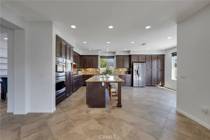 29305 Falling Water Drive, Menifee, California 92585